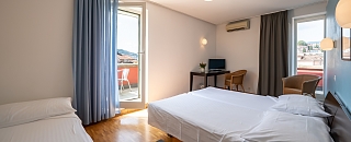 Hotel Pestalozzi Lugano Classc Family Triple Room 2