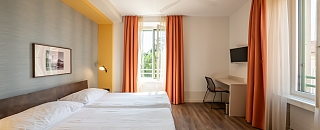 Hotel Pestalozzi Lugano Classc Family Triple Room 4