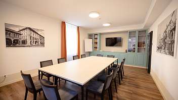 Salotto Pestalozzi sedute conferenza stampa